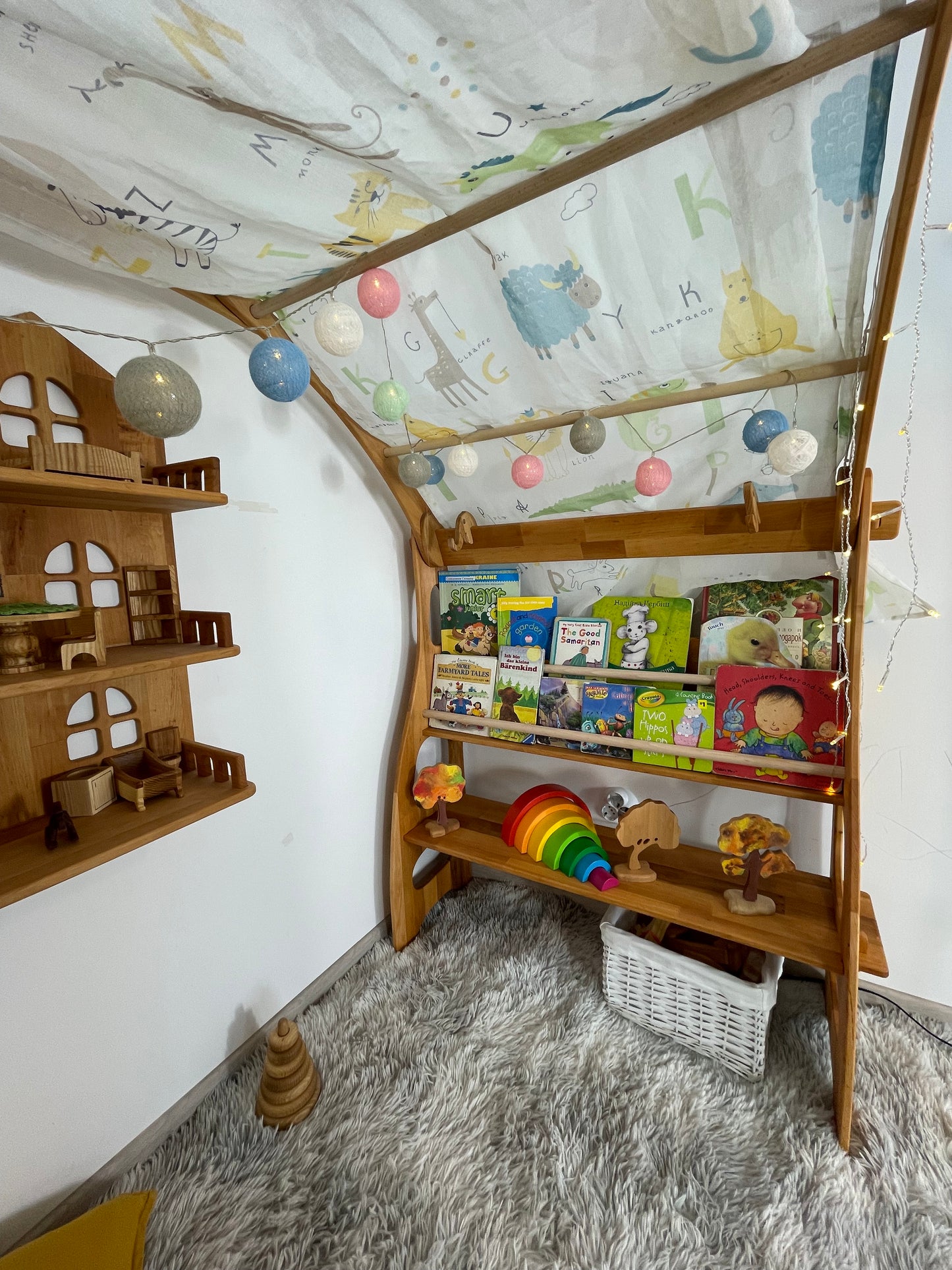 Waldorf Playstand Front-Facing Bookshelf Christmas Kids Gifts 1st Birthday Playtent Indoor Playground Wooden Montessori playhouse Kid Store