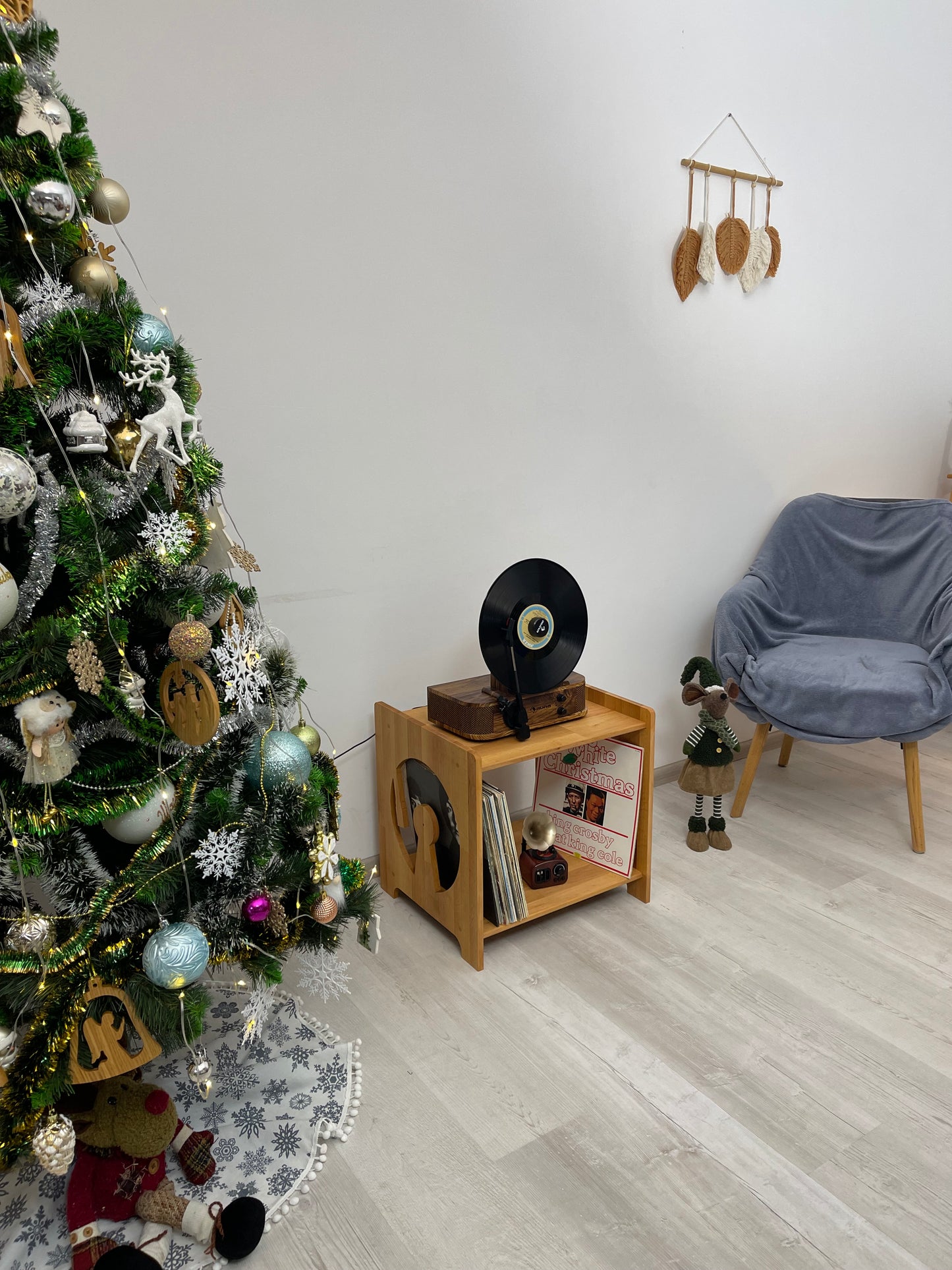 Light Brown Wooden Console Furniture Unique gifts Record Player Stand Vinyl Record Holder Storage Record Cabinet Table Turntable Station Display Media