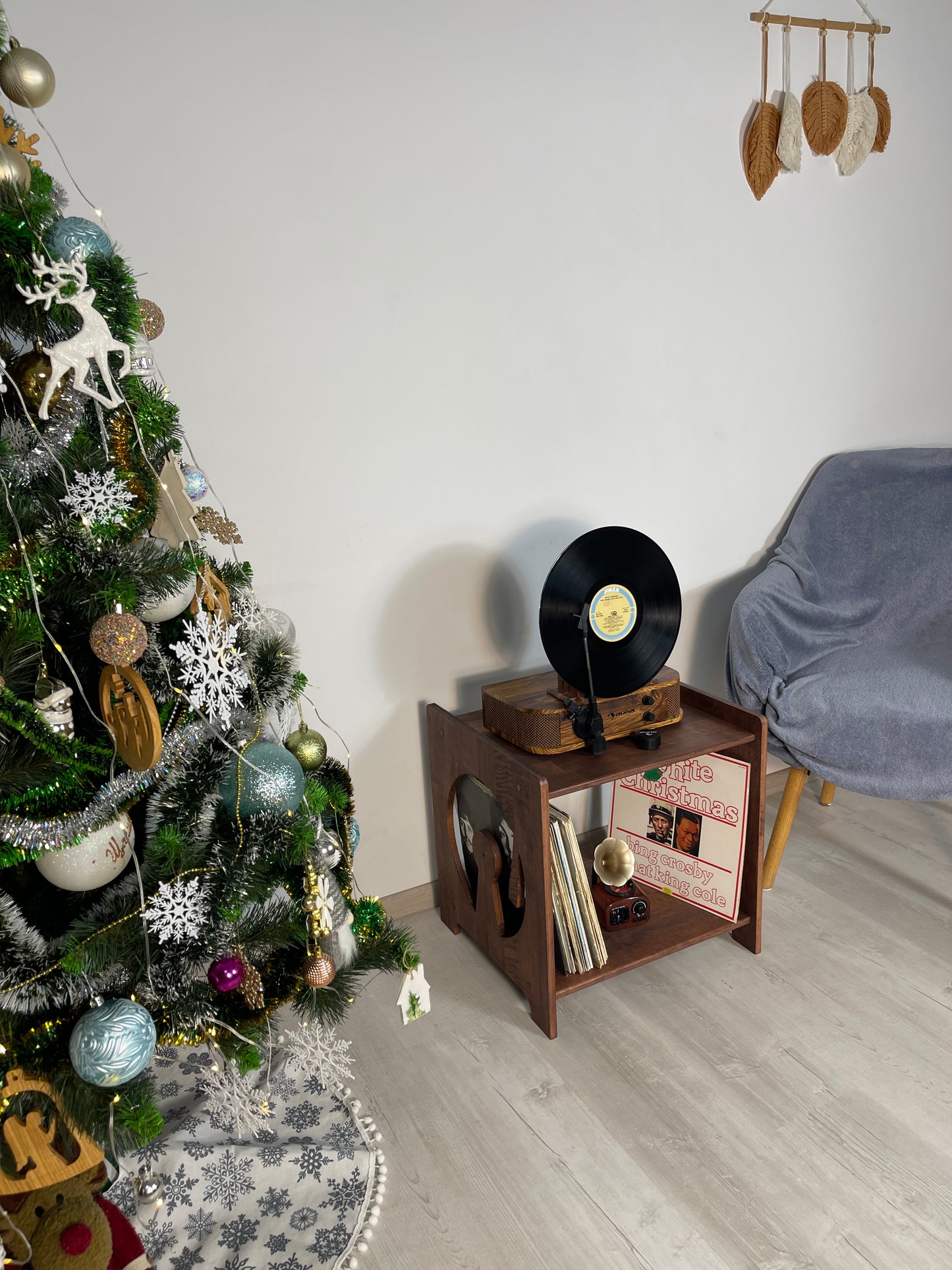 Light Brown Wooden Console Furniture Unique gifts Record Player Stand Vinyl Record Holder Storage Record Cabinet Table Turntable Station Display Media