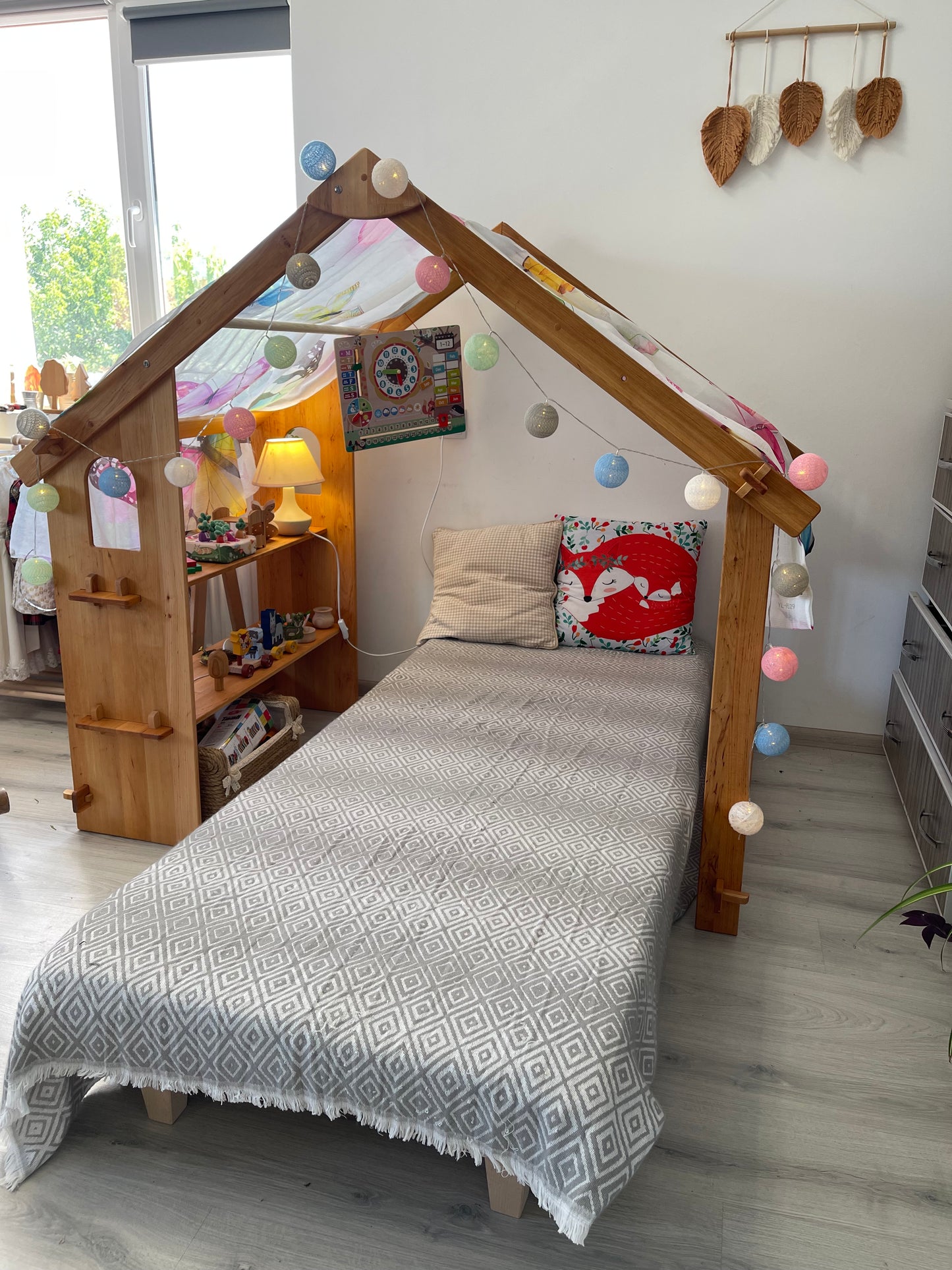Montessori teepee bed frame furniture Two-Sided Open Frame Wooden Playhouse Space-Saving Design for Under-Bed Play