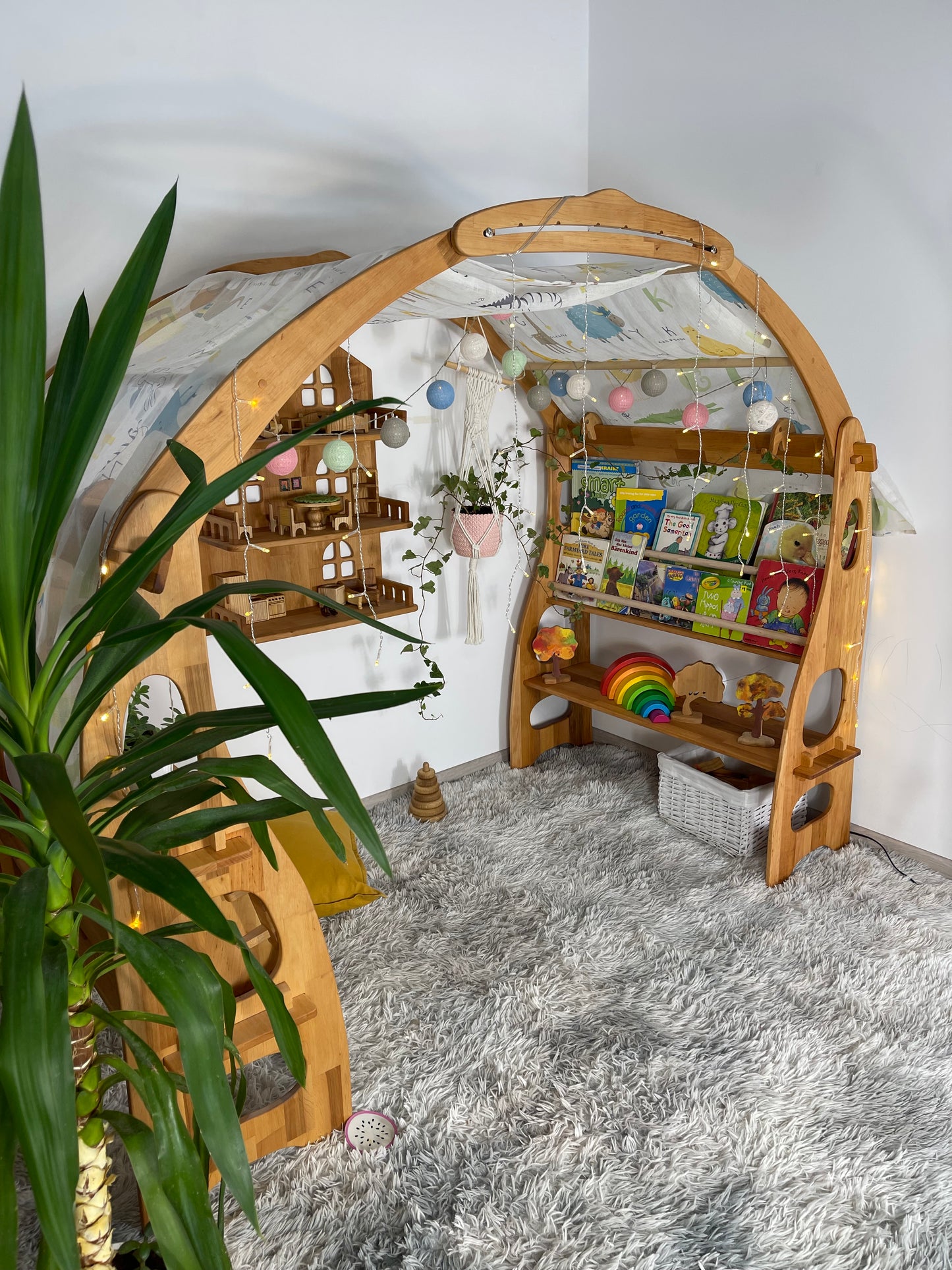 Waldorf Playstand Front-Facing Bookshelf Christmas Kids Gifts 1st Birthday Playtent Indoor Playground Wooden Montessori playhouse Kid Store