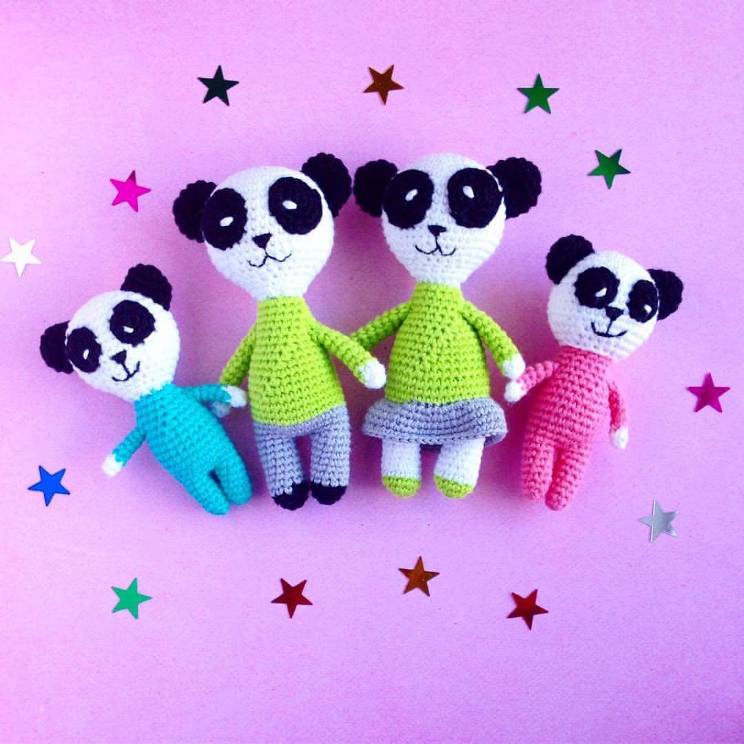 Dolls dollhouse Animals Panda Dolls Amigurumi Panda Family mom dad son daughter Knitted animal Plush Panda knitted toys doll house