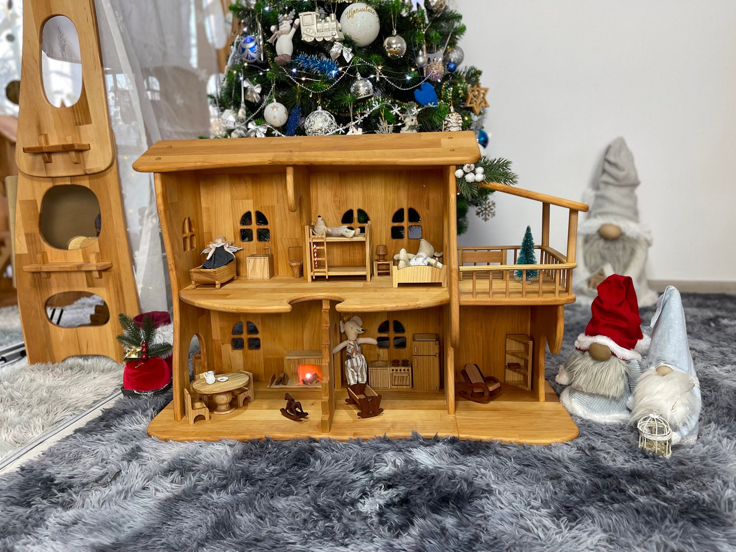 Large Alder wood Dollhouse Christmas gift for kid 1/16 Dollhouse with Furniture Wooden eco toys Personalized Dollhouse kit